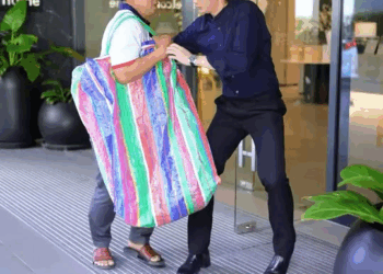 [ตอนที่ 2] 386T1020 AC055 สาบานนะว่าลุงเป็นเศรษฐี 100 ล้าน แน่จริงก็เหมาโรงแรมนี้ให้ดูหน่อย