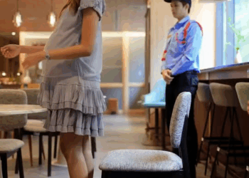 [ตอนที่ 2] 404T1020 AC073 รปภทำตัวเป็นเก้าอี้ พนักงานแบบนี้ที่บริษัทตามหามานาน #รปภที่รัก