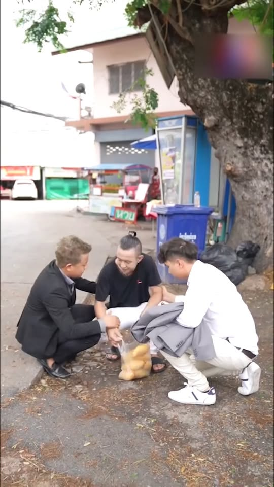 [ตอนที่ 2] 620T1020 AD166 พี่ฟู่เป็นถึงประธานบริษัท แต่ทำไมมานั่งขๅยมะม่วง