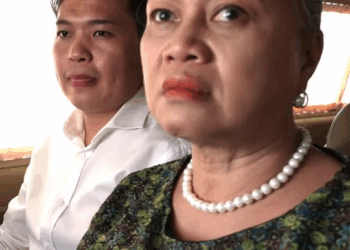 [ตอนที่ 2] 642T1020 AD188 เป็นแค่คนขายข้าวมันไก่ ไม่คู่ควรกับลูกสาวฉัน