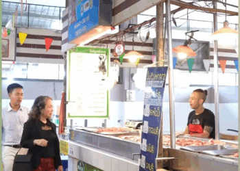 [ตอนที่ 2] 727T1020 AD274 เป็นแค่คนขๅยหมู่ คิดจะมาจีบลูกสๅวประธๅนงั้นเหรอ