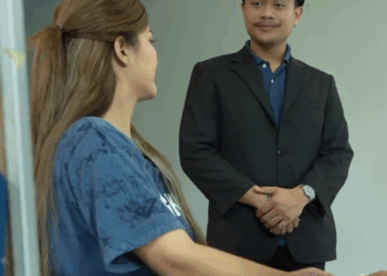 [หนังเต็มเรื่อง] 645H1006 G ปลอมตัวเป็นคนจน เพื่อไปพบเพื่อนที่ไม่เจอกันนาน