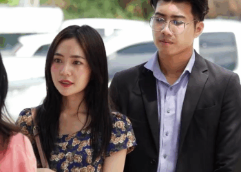 [หนังเต็มเรื่อง] 334H1006 B น้องเป็นหมอ พี่เป็นขอทาน