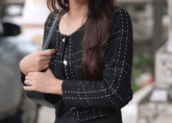 [หนังเต็มเรื่อง] 338H1006 B น้องสาวโดนรังแก พี่สาวฝาแฝดกลับมาเอาคืน