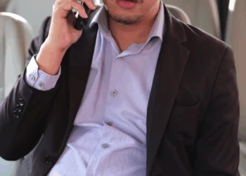 [หนังเต็มเรื่อง] 099H1006 B เมื่อโทรศัพท์เป็นเหตุ จนได้ประธานมาเป็นแฟน