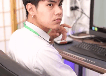 [หนังเต็มเรื่อง] 100H1006 B เมื่อคนที่พวกคุณดูถูก คือเพื่อนสนิทท่านประธาน