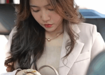 [หนังเต็มเรื่อง] 371H1006 B ประธานปลอมตัว ไปช่วยคนขับรถ