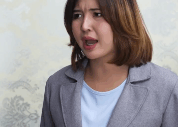 [หนังเต็มเรื่อง] 388H1006 B ปลอมเป็นคนงาน ลองใจผู้จัดการคนโปรด