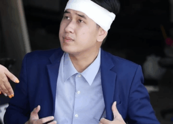 [หนังเต็มเรื่อง] 392H1006 B ปลอมตัวเป็นเด็กฝึกงาน แท้จริงคือลูกประธานบริษัท