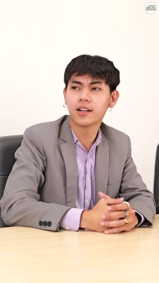 [หนังเต็มเรื่อง] 393H1006 B ปลอมตัวเป็นเด็กฝึกงาน ก่อนขึ้นเป็นประธานบริษัท