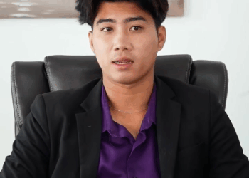 [หนังเต็มเรื่อง] 111H1006 B เลี้ยงข้าวขอทาน ได้งานทันที