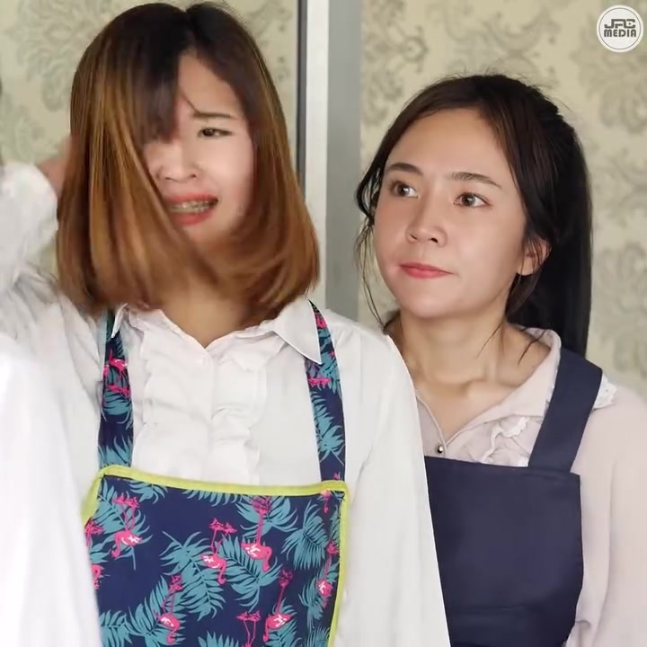 [หนังเต็มเรื่อง] 403H1006 B ปลอมตัวเป็นขอทาน ลองใจพนักงานในร้านอาหาร