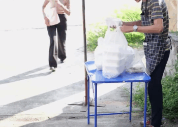 [หนังเต็มเรื่อง] 408H1006 B ปลอมตัวเป็นคนงานก่อสร้าง ที่แท้คือประธานบริษัท