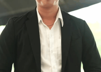 [หนังเต็มเรื่อง] 410H1006 B ปลอมตัวเป็นคนส่งอาหาร มาดูการบริการของพนักงาน