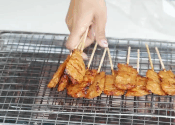 [หนังเต็มเรื่อง] 422H1006 B ป้าปากร้ายกับเด็กขี้ขโมย จนรวยกลายเป็นเศรษฐี