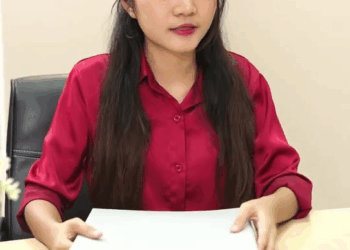 [หนังเต็มเรื่อง] 437H1006 B พนักงานใหม่ อวดรวยจนได้เรื่อง