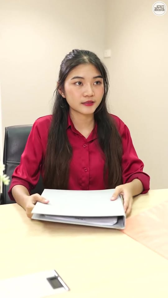 [หนังเต็มเรื่อง] 437H1006 B พนักงานใหม่ อวดรวยจนได้เรื่อง