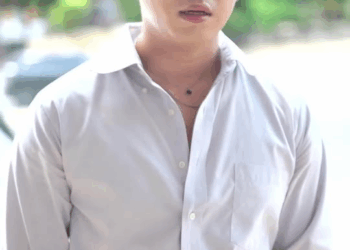 [หนังเต็มเรื่อง] 446H1006 B พนักงานที่คุณไม่เห็นค่า กลับมาซื้อกิจการตอกหน้าเจ้าของบริษัท