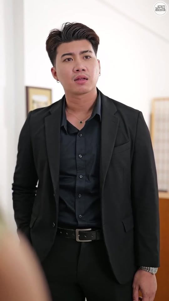 [หนังเต็มเรื่อง] 453H1006 B พนักงานร้านเสื้อผ้าที่คุณกดขี่ คือน้องรักท่านประธาน