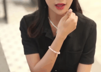 [หนังเต็มเรื่อง] 159H1006 B แต่งตัวรวยขนาดนี้ ยังมีหน้ามาดูถูกกันอีกหรอ