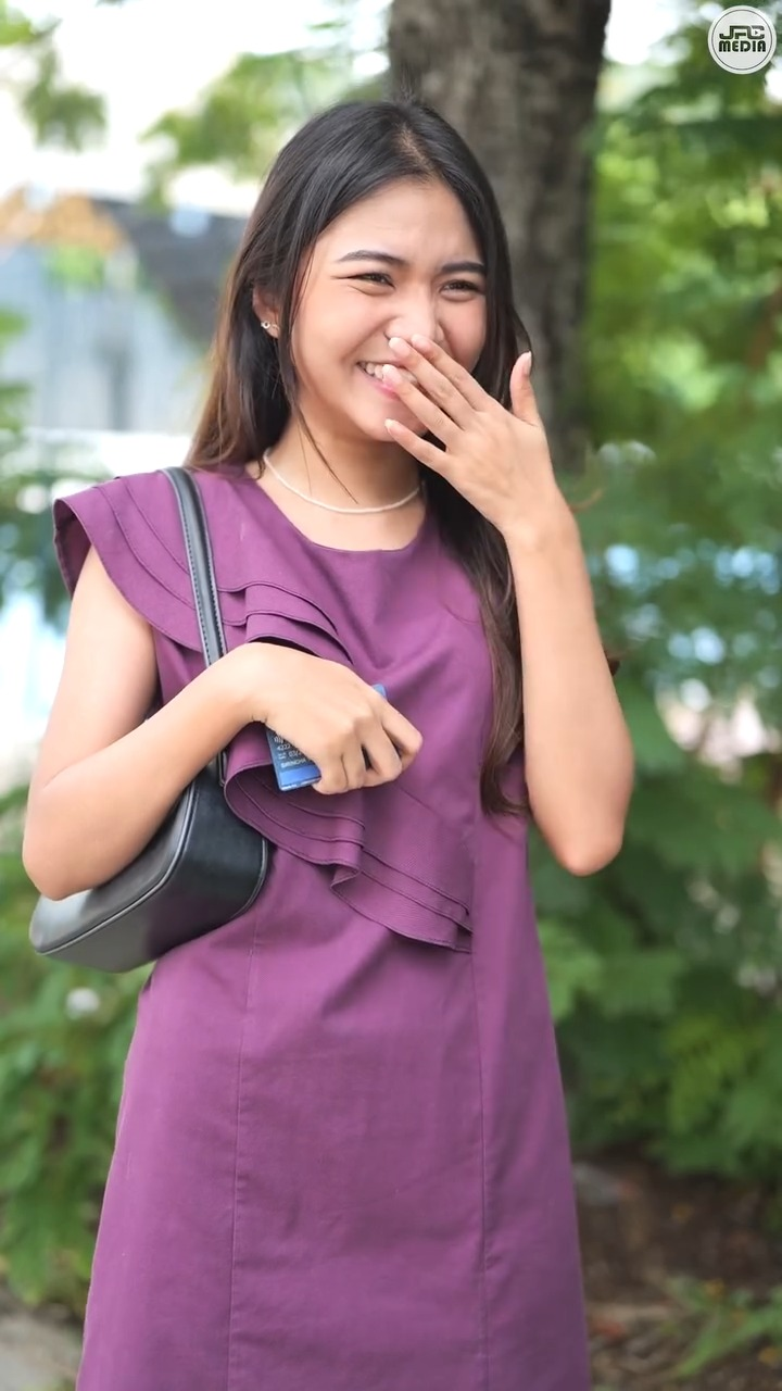 [หนังเต็มเรื่อง] 161H1006 B แฟนเก่าเป็นแม่ค้าขายปลา ที่จริงเป็นทายาทเศรษฐี