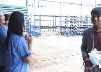 [หนังเต็มเรื่อง] 500H1006 B ลูกเจ้าของโรงงาน ปลอมตัวมาเป็นพนักงาน