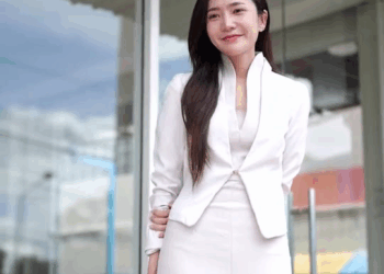 [หนังเต็มเรื่อง] 505H1006 B ลูกเศรษฐีมาอยู่บ้านนอก กลับได้เจอเพื่อนแท้