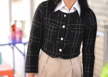 [หนังเต็มเรื่อง] 175H1006 B แม่ค้าไล่ลูกค้าออกจากร้าน แต่ท่านประธานกลับมาช่วยเหลือซะงั้น