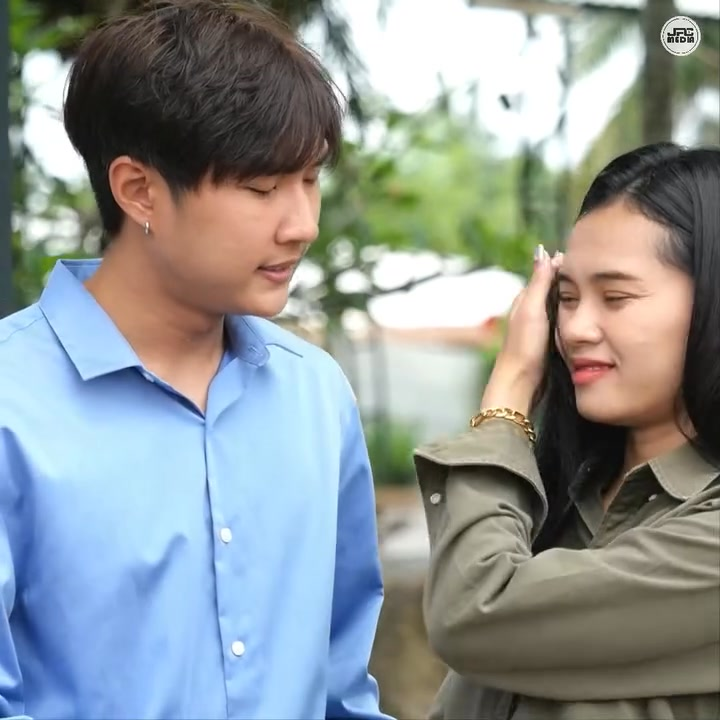 [หนังเต็มเรื่อง] 533H1006 B สะใภ้บ้านนอก อย่าหวังจะได้ลูกชายฉัน