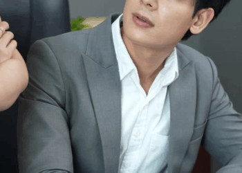 [หนังเต็มเรื่อง] 225H1016 Y เวลาเราเดือดร้อน เราจะรุ้ว่าใครหวังดีกับเราที่สุด