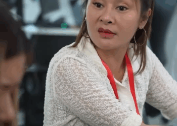 [หนังเต็มเรื่อง] 242H1016 Y แต่งตัวมาทำงาน หรือแต่งตัวมาอ่อยท่านประธาน