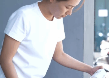 [หนังเต็มเรื่อง] 376H1016 Y จ้างคนเก็บขยะเป็นแฟน เพื่อไปงานเลี้ยงรุ่น