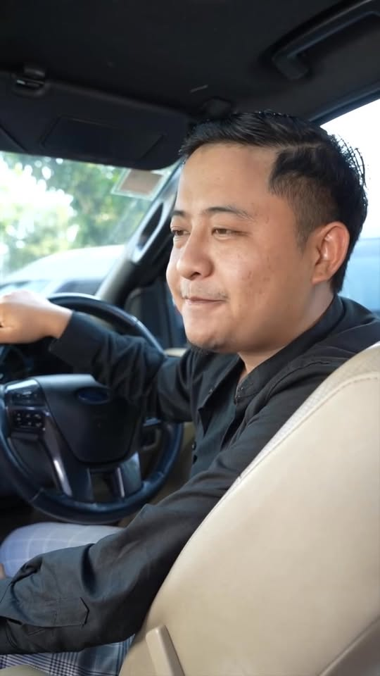 [หนังเต็มเรื่อง] 021H1016 Y นี่พี่เรียกแกรป VIP นะ ทำไมมีคนอื่นนั่งบนรถ