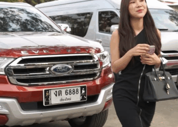 [หนังเต็มเรื่อง] 051H1016 Y เมื่อคืนที่คุณไม่รับสาย เพราะอยู่กับกิ๊กใช่ไหม