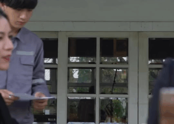 [หนังเต็มเรื่อง] 092H1016 Y เธอออกไปเดี๋ยวนี้ไม่เห็นเหรอว่าคุยกับท่านประธานอยู่