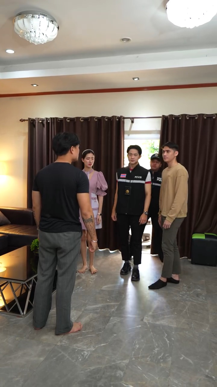 [ตอนต่อไป] 208T1110 A ใจสลาย เมื่อเห็นว่าแฟนแอบทำเรื่องไม่ดีลับหลัง