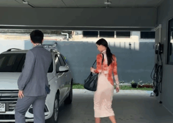 [ตอนต่อไป] 306T1110 A สามีใจร้ายแอบนอกใจภรรยาที่ป่วยอยู่