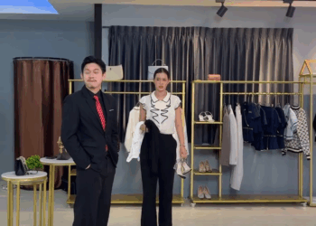 [ตอนต่อไป] 307T1110 A หญิงสาวแอบไปขโมยเสื้อผ้าสุดท้ายกลับตัวเปล่า