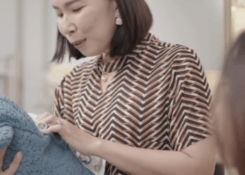 [ตอนต่อไป] 380T1110 A สามีมักเผยธาตุแท้ ตอนที่เขาอยู่กับครอบครัวตัวเอง