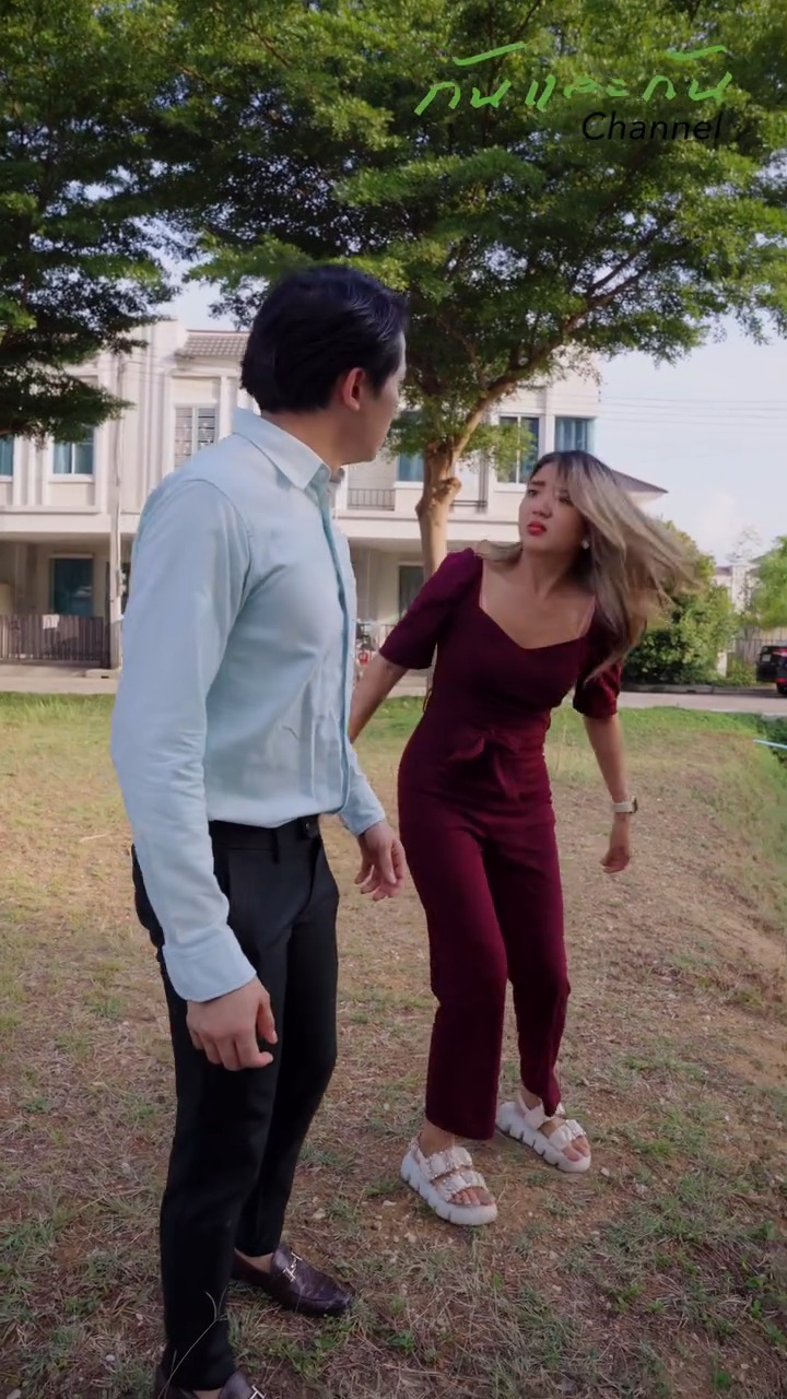 [ตอนต่อไป] 375T1110 A ลูกกลับจากโรงเรียน บังเอิญมาเจอแม่กอดกับผู้ชายคนอื่น