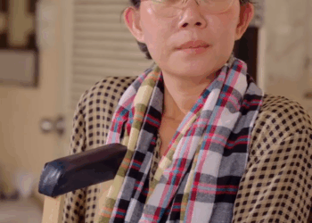 [ตอนต่อไป] 372T1110 A ลูกสาวได้ผัวเศรษฐี แต่กลับมาดูถูกครอบครัวตัวเอง สุดท้ายเวรกรรมตามสนอง