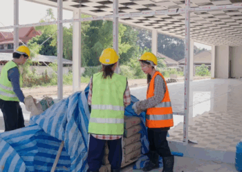 [ตอนต่อไป] 365T1110 A เป็นถึงเด็กจบป ตรี แต่มาทำงานตำแหน่งกรรมกร