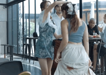 [ตอนต่อไป] 171T1110 A แอบ