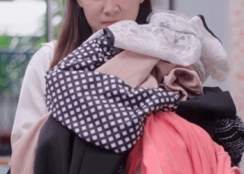 [ตอนต่อไป] 061T1110 A น่าเกลียดมาก น้องชายพาเมียมาอยู่บ้านพี่สาว แม่ก็เลยบีบให้ลูกสาวออกจากบ้าน